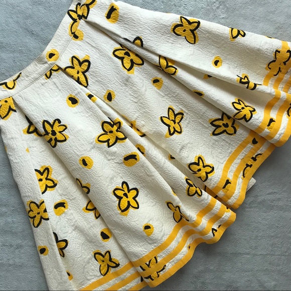 Emanuel Ungaro Dresses & Skirts - VTG Emanuel Ungaro Parallele Quilted Floral Skirt